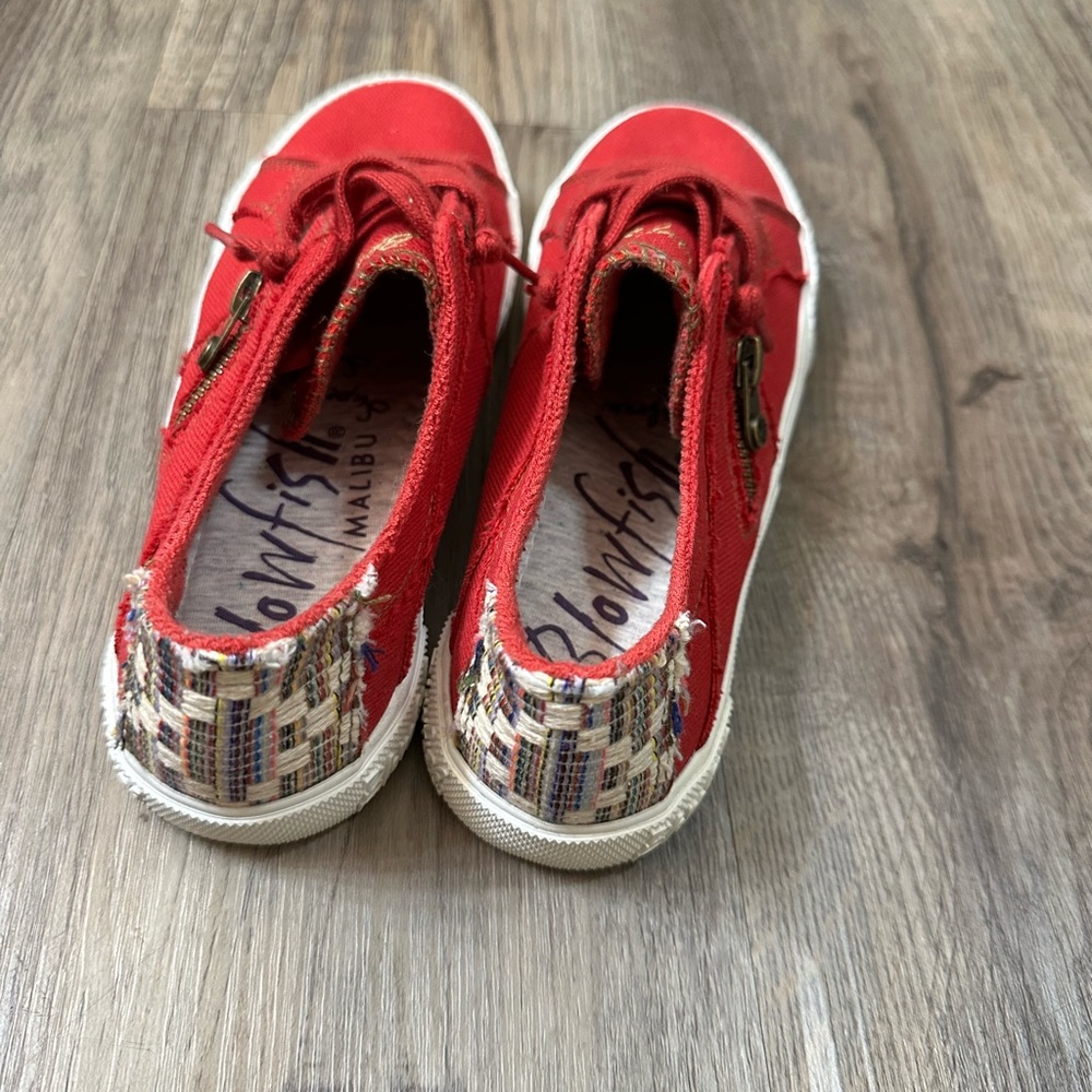Shoes - Picture 4 of 4